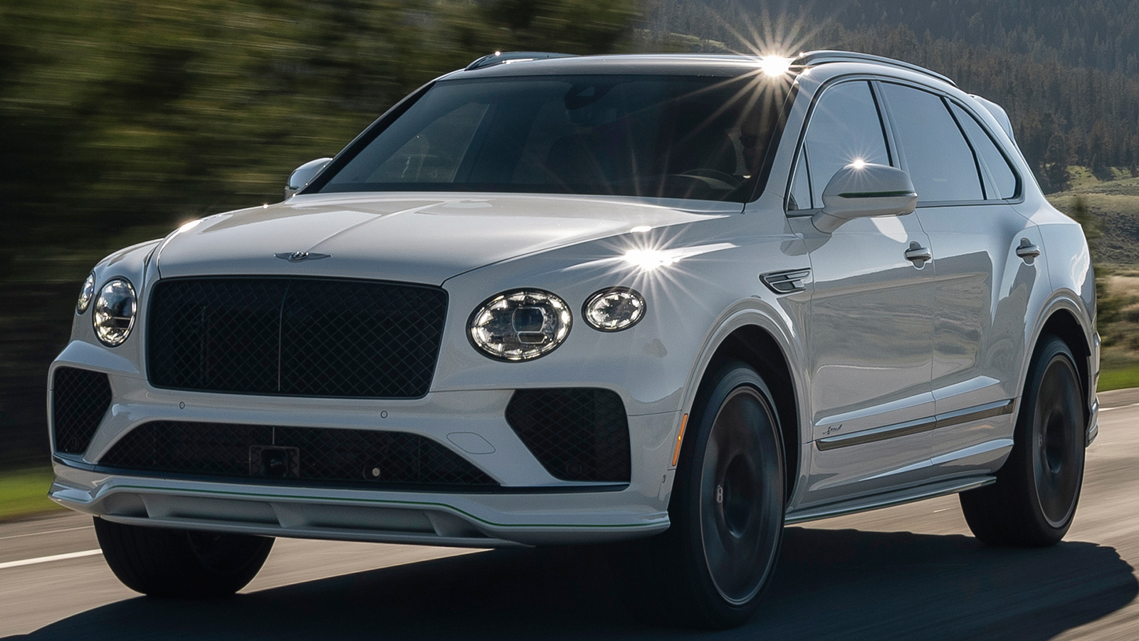 Η Bentley Bentayga Speed επέστρεψε με 650 άλογα 